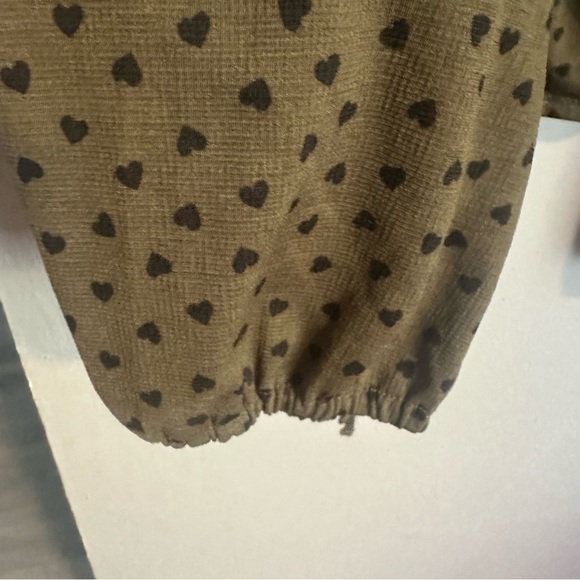 Adrianna Papell Olive Blouse with Black Dots - Picture 7 of 7